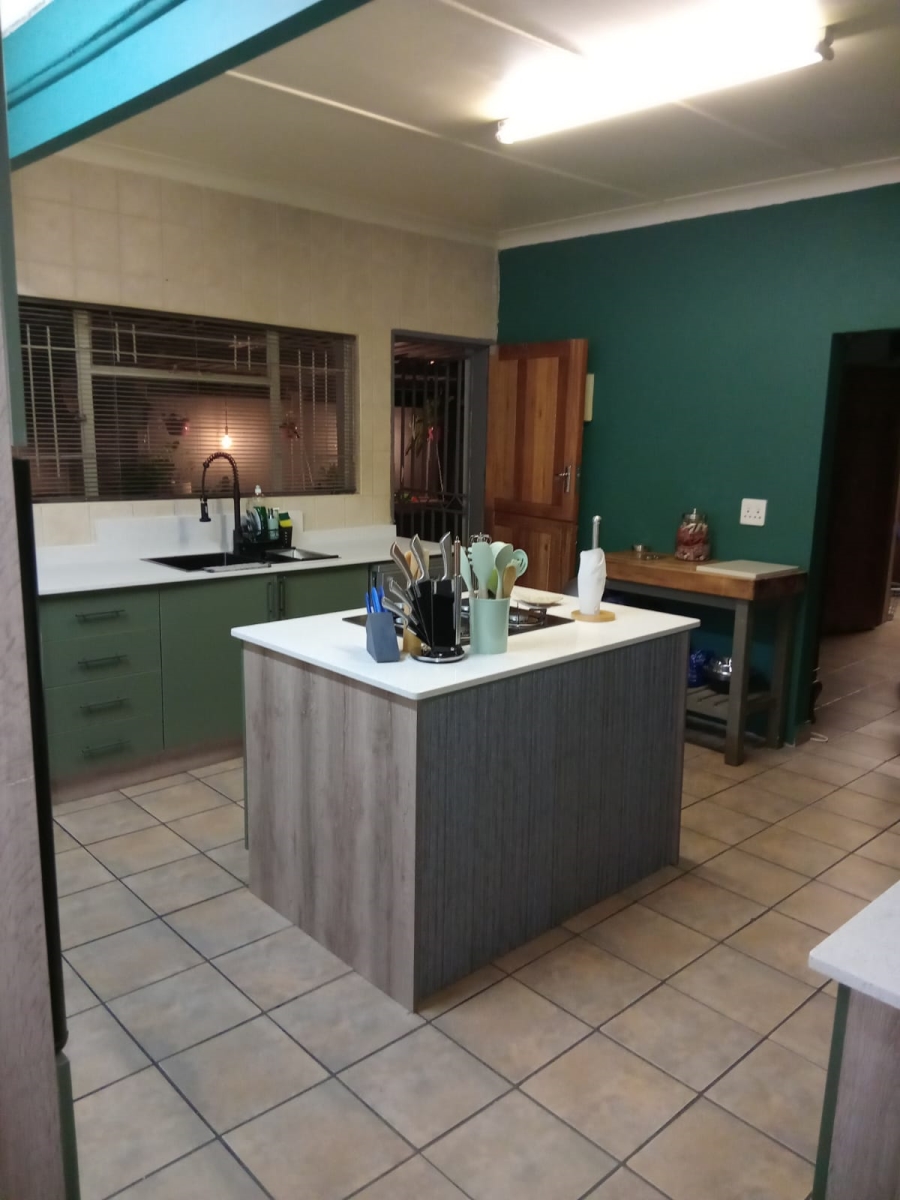 7 Bedroom Property for Sale in Bodorp North West